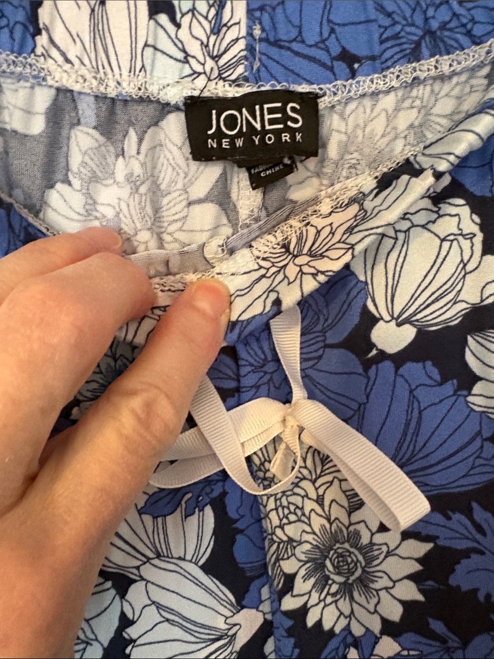 Jones New York Navy and Blue Floral Pajama Top and Bottom with White Piping - Picture 15 of 16